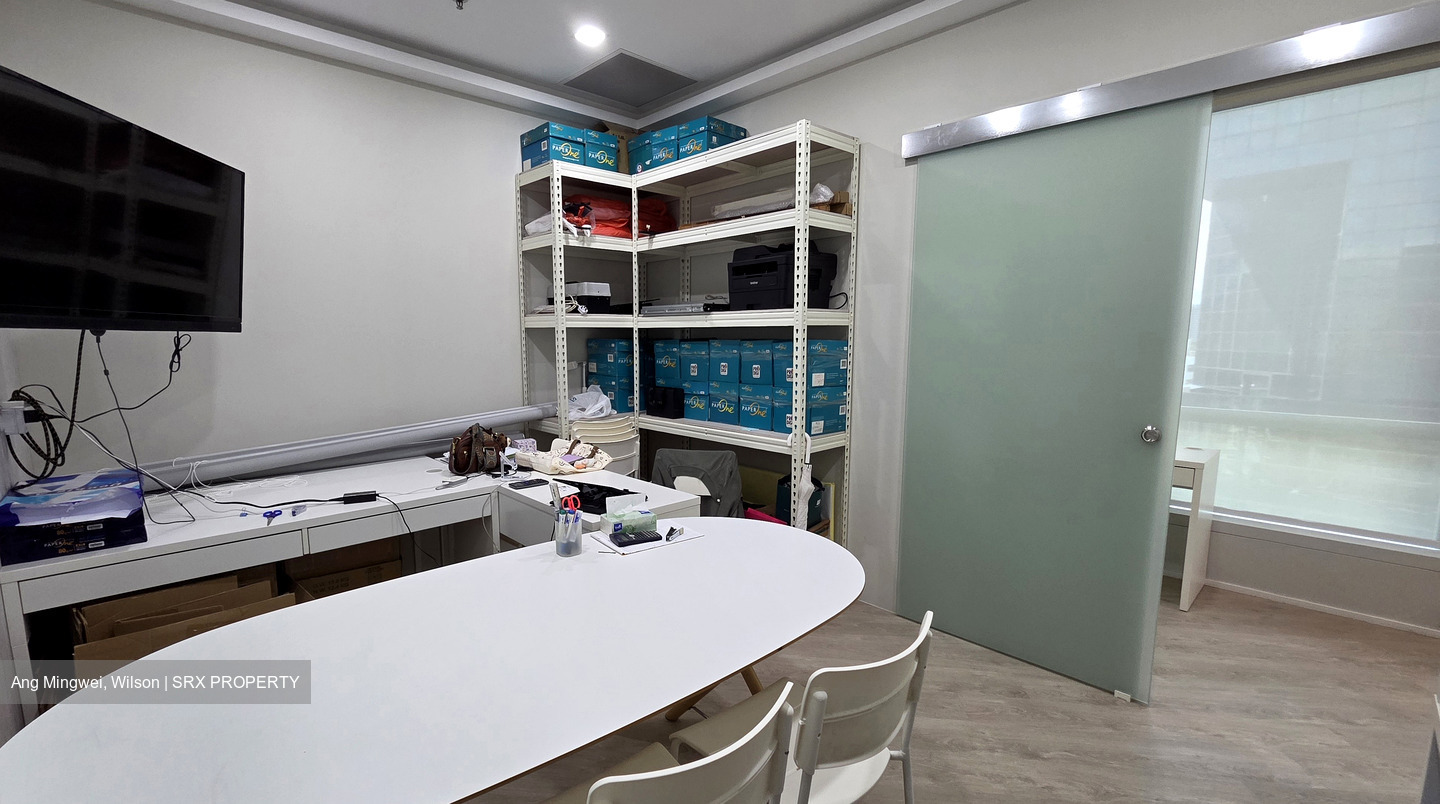 Sunshine Plaza (D7), Office #557114221